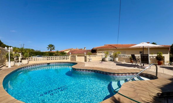 Villa - Videresalg - La Nucía - Entrepinos