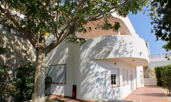 Villa - Videresalg - Villajoyosa -
                Montiboli