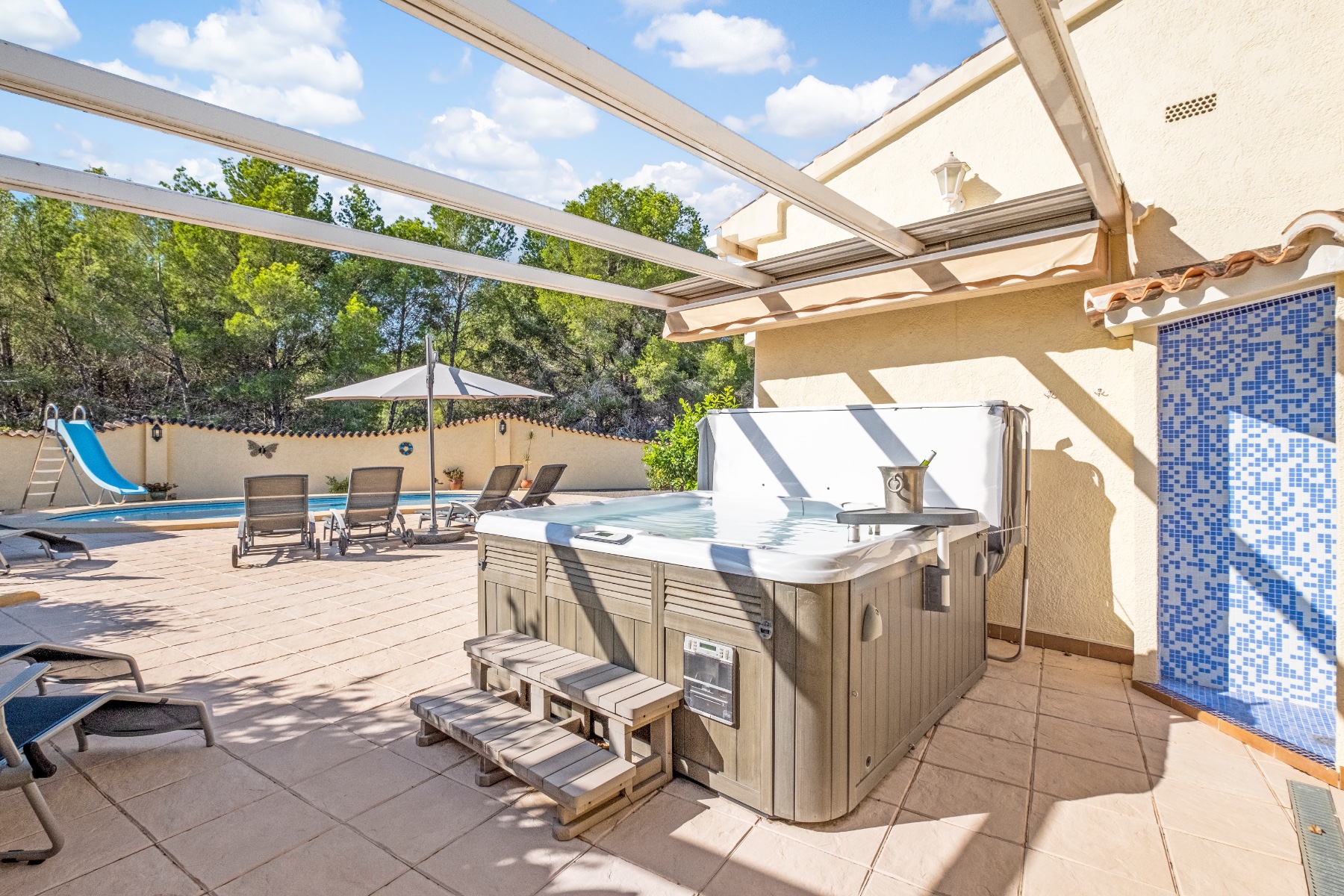  Chalet / Villa in Alfaz Del Pi