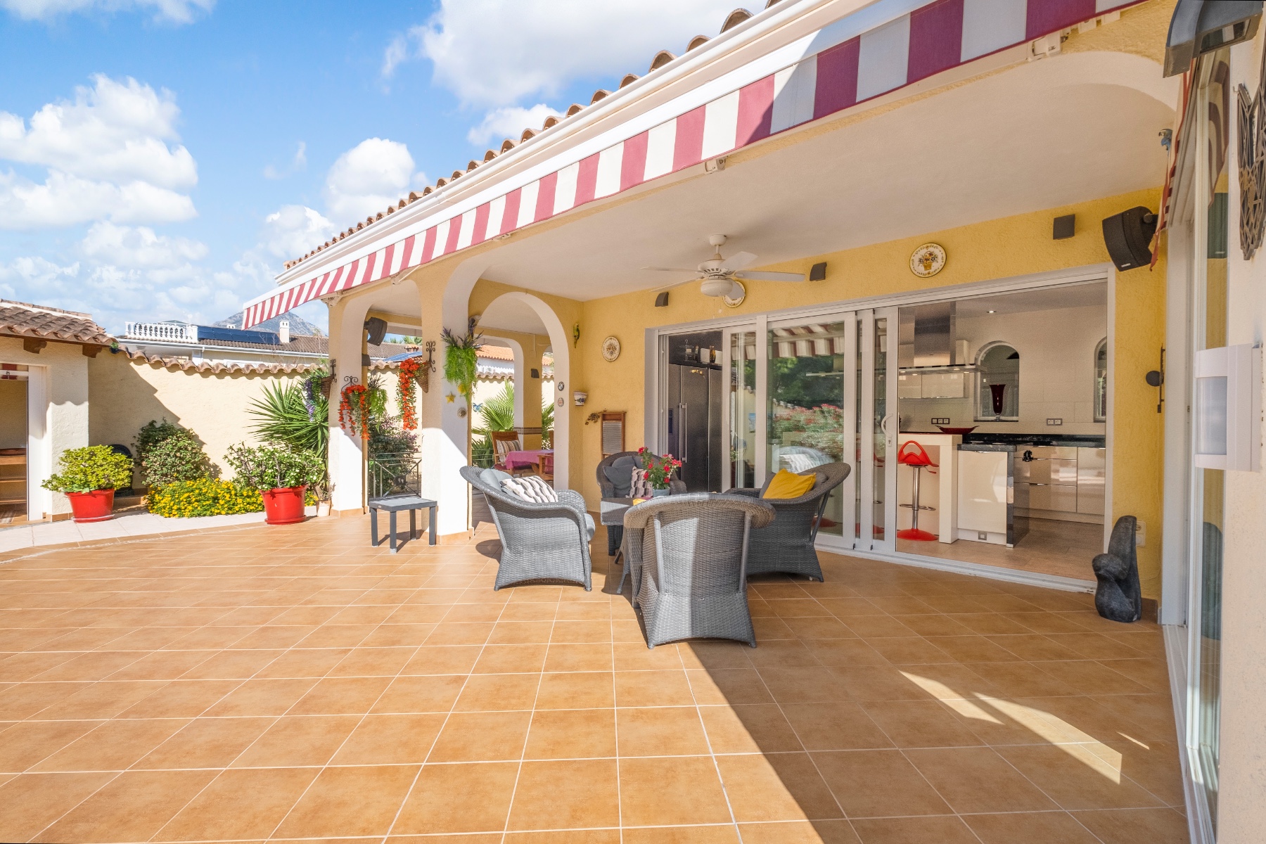  Chalet / Villa in Alfaz Del Pi