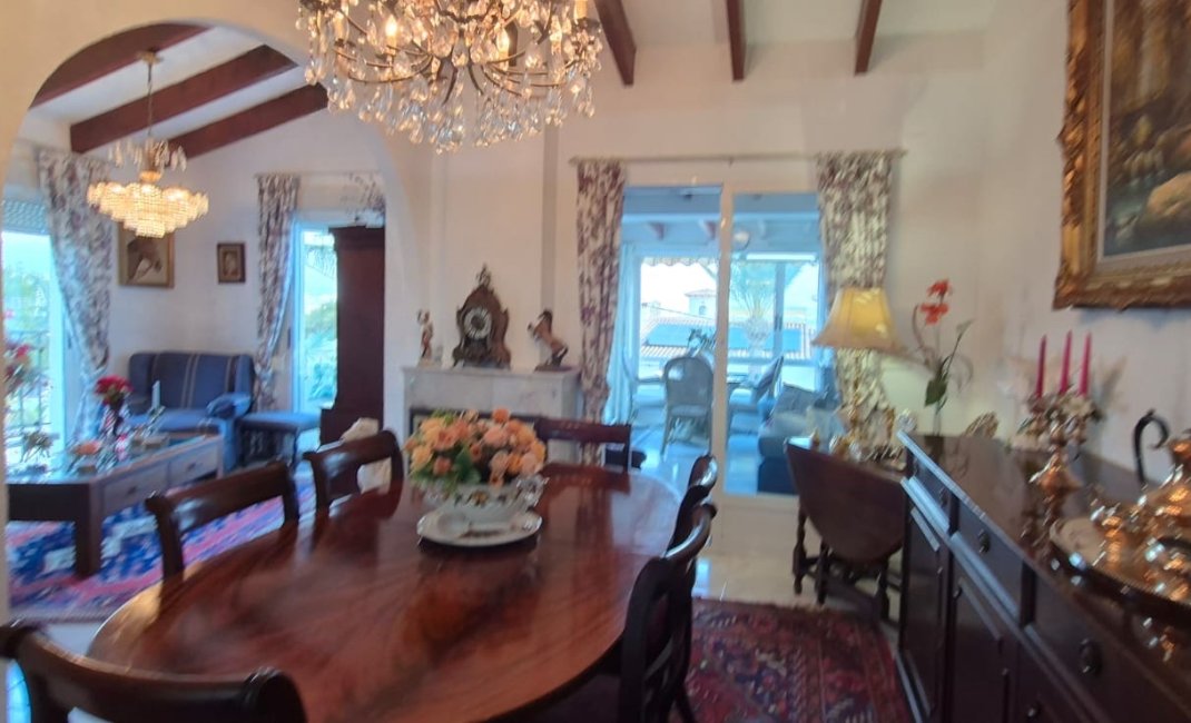 Revente - Bungalow -
Albir