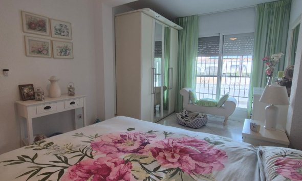 Revente - Bungalow -
Albir