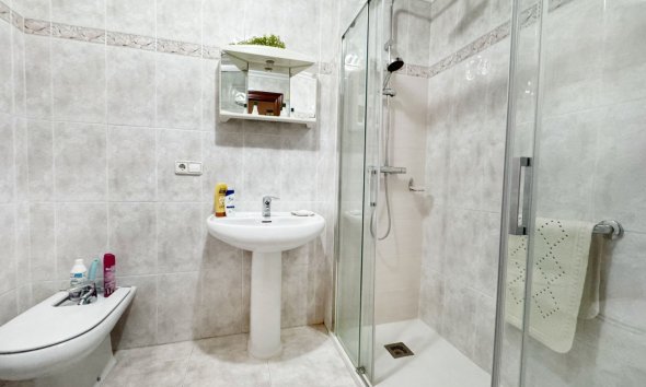 Revente - Maison mitoyenne -
Albir