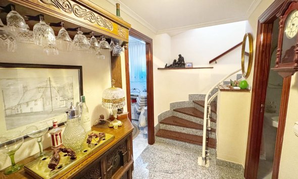 Revente - Maison mitoyenne -
Albir