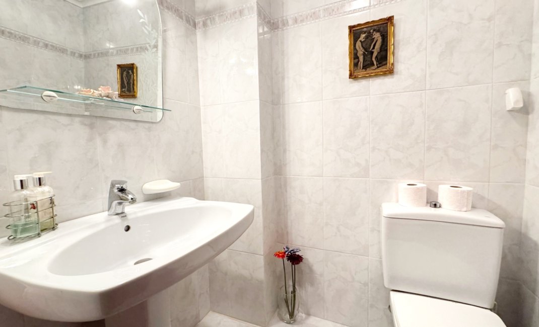 Revente - Maison mitoyenne -
Albir