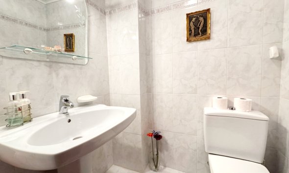 Revente - Maison mitoyenne -
Albir