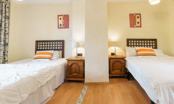 Revente -  Chalet / Villa -
Altea