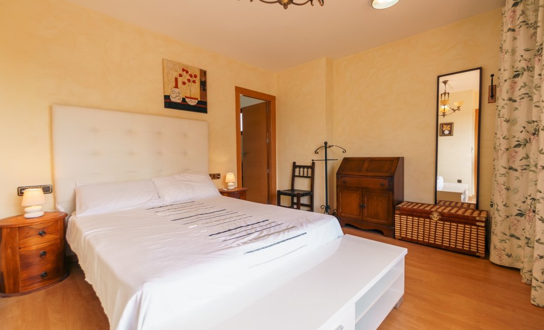 Revente -  Chalet / Villa -
Altea