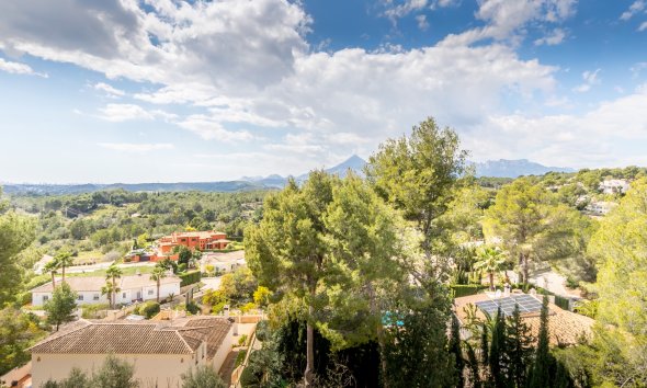 Revente -  Chalet / Villa -
Altea