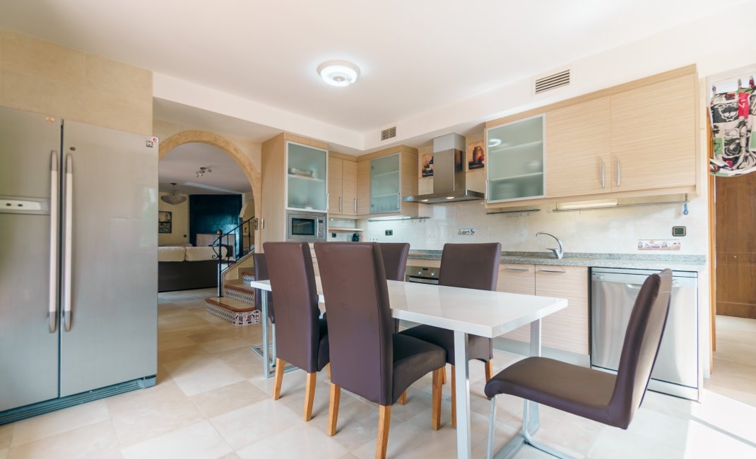Revente -  Chalet / Villa -
Altea