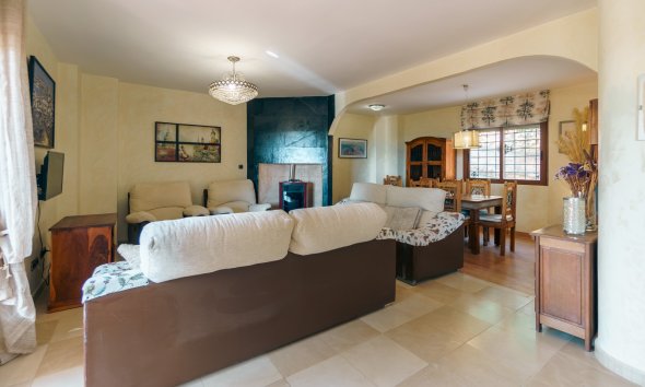 Revente -  Chalet / Villa -
Altea