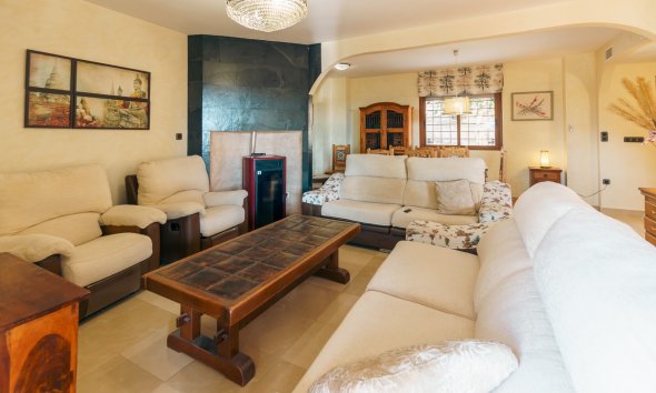 Revente -  Chalet / Villa -
Altea