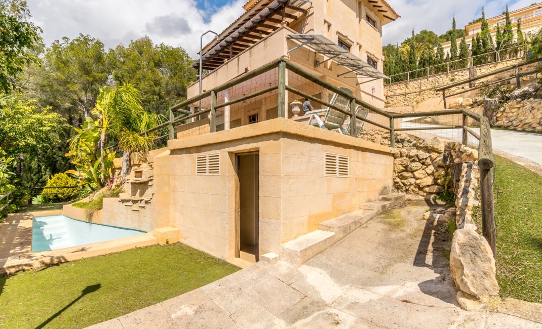 Revente -  Chalet / Villa -
Altea