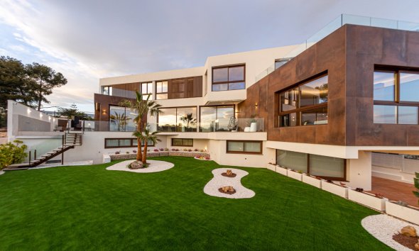 Obra nueva - Villa -
Benidorm - Zona de Poniente