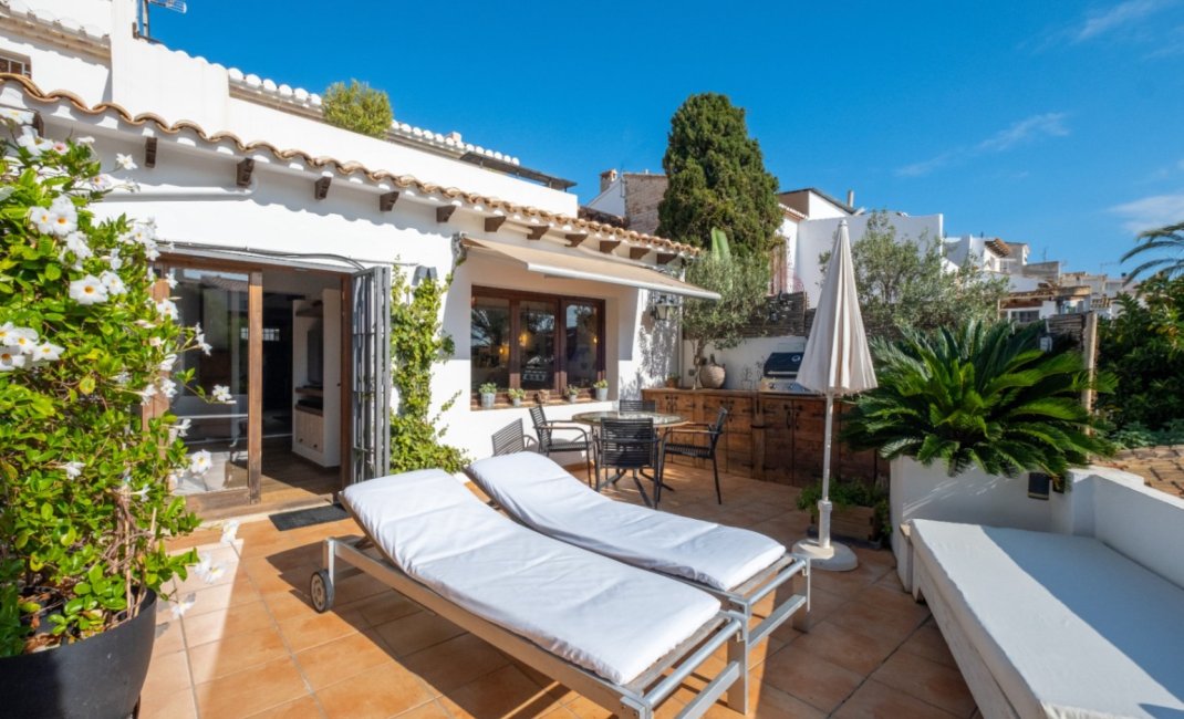 Reventa - Adosado -
Altea