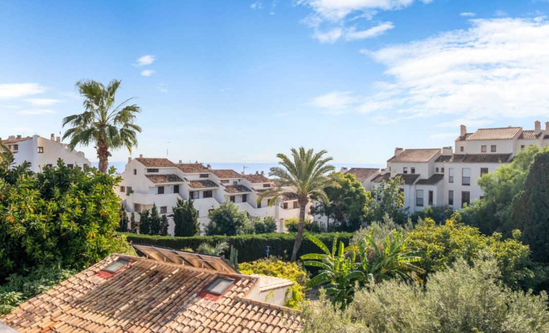 Reventa - Adosado -
Altea