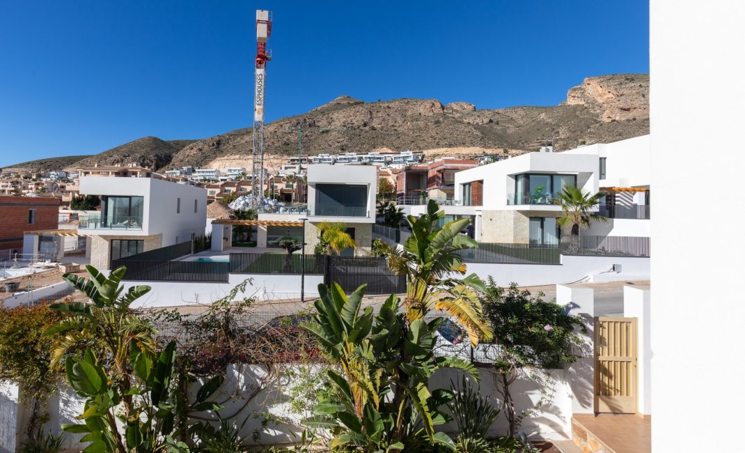 Reventa - Chalet / Villa  -
Finestrat
