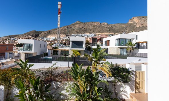 Reventa - Chalet / Villa  -
Finestrat