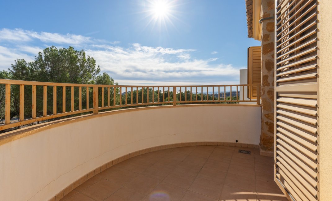 Reventa - Chalet / Villa  -
Finestrat