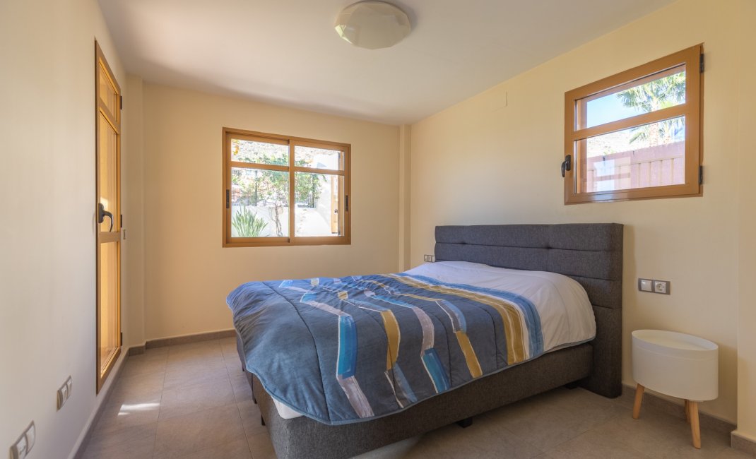 Reventa - Chalet / Villa  -
Finestrat