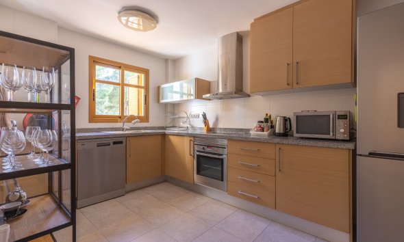 Reventa - Chalet / Villa  -
Finestrat