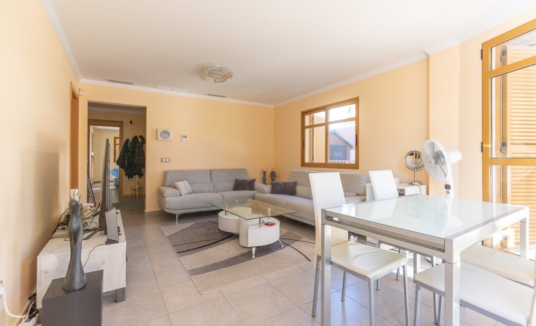 Reventa - Chalet / Villa  -
Finestrat