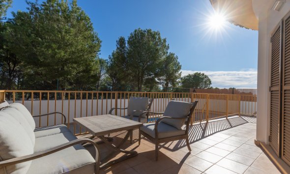 Reventa - Chalet / Villa  -
Finestrat