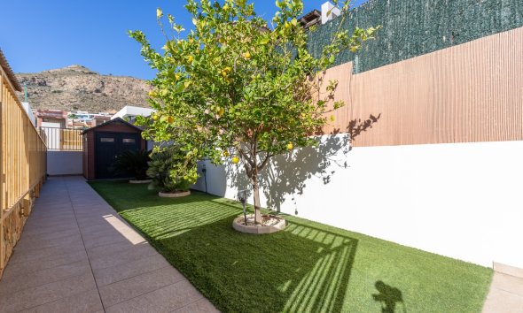 Reventa - Chalet / Villa  -
Finestrat