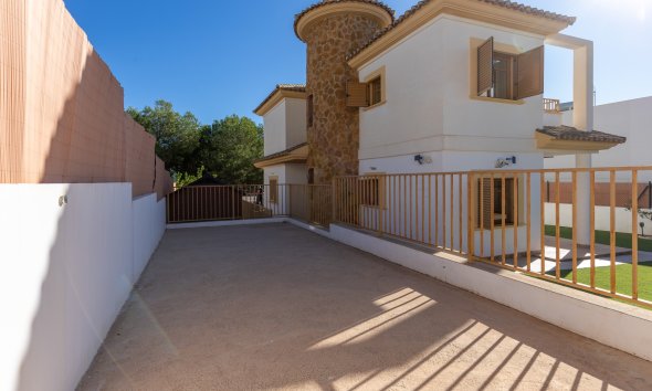 Reventa - Chalet / Villa  -
Finestrat
