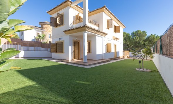 Reventa - Chalet / Villa  -
Finestrat