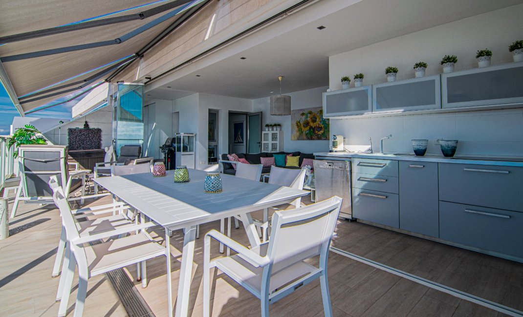 Revente -  Chalet / Villa -
Villajoyosa