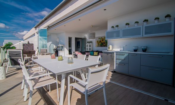 Revente -  Chalet / Villa -
Villajoyosa