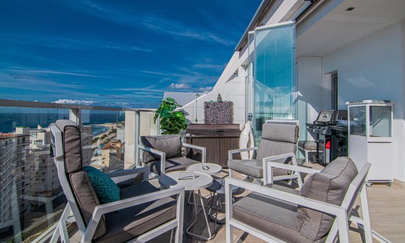 Revente -  Chalet / Villa -
Villajoyosa