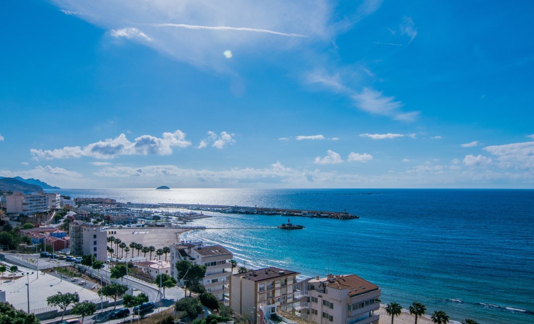 Revente -  Chalet / Villa -
Villajoyosa