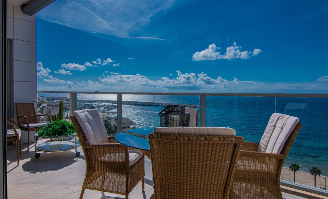 Revente -  Chalet / Villa -
Villajoyosa