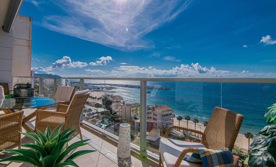 Revente -  Chalet / Villa -
Villajoyosa