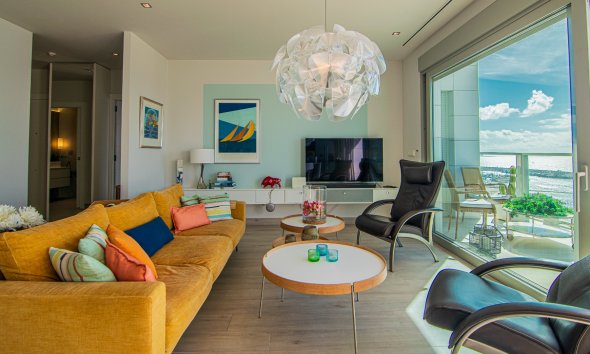 Revente -  Chalet / Villa -
Villajoyosa