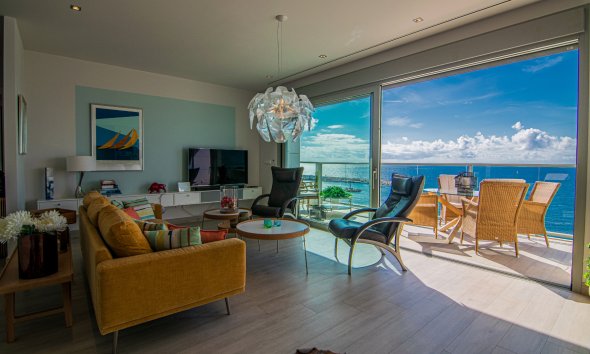 Revente -  Chalet / Villa -
Villajoyosa