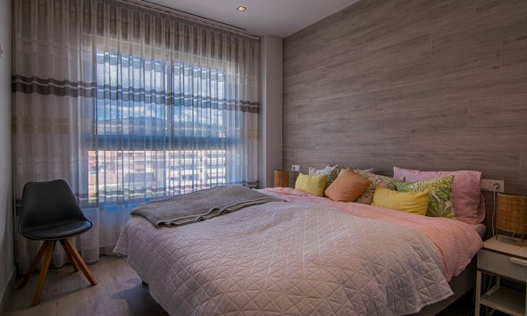 Revente -  Chalet / Villa -
Villajoyosa