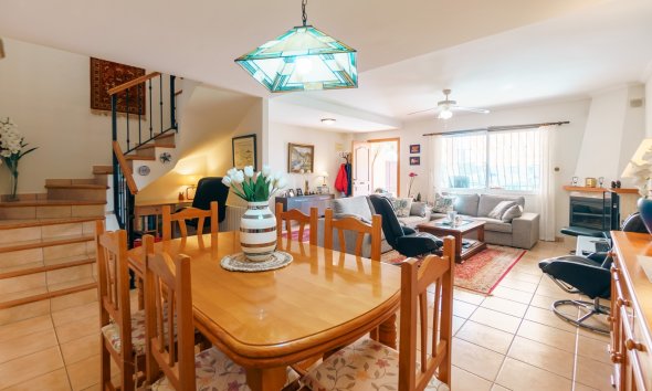 Resale - Bungalow -
Albir
