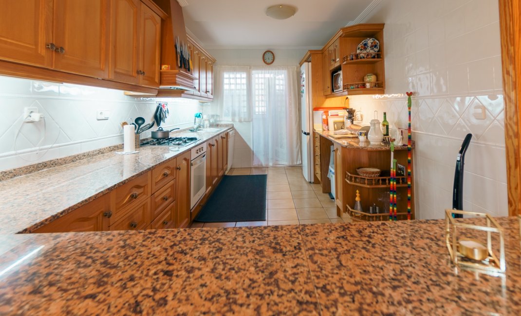 Resale - Bungalow -
Albir