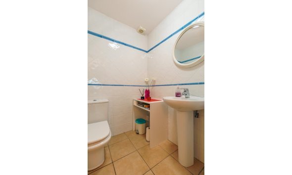 Resale - Bungalow -
Albir