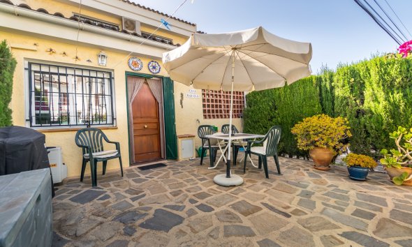 Resale - Bungalow -
Albir