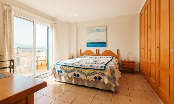 Resale - Bungalow -
Albir
