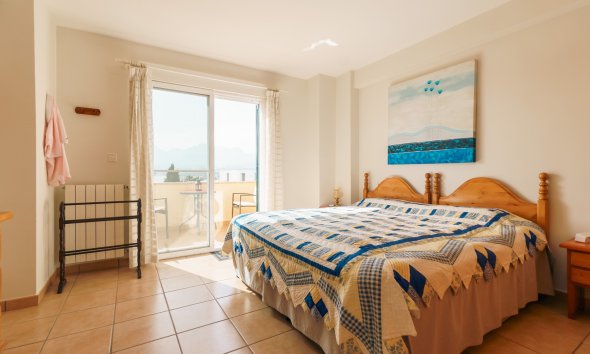 Resale - Bungalow -
Albir