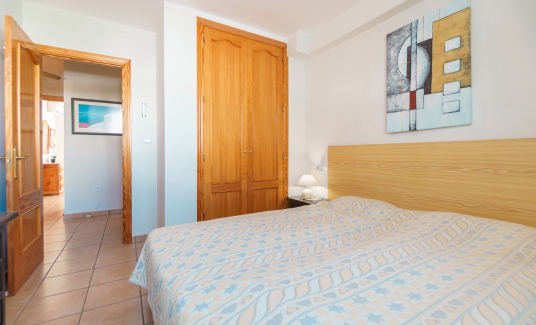 Resale - Bungalow -
Albir