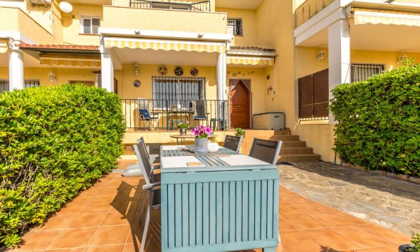 Resale - Bungalow -
Albir