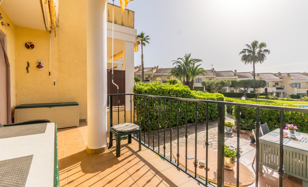 Resale - Bungalow -
Albir