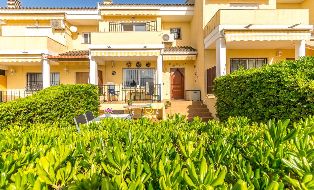 Resale - Bungalow -
Albir
