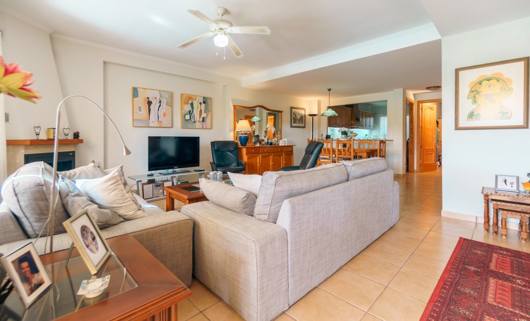 Resale - Bungalow -
Albir